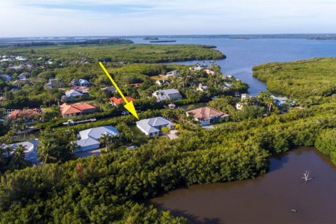 Casa en venta en Vero Beach, Florida, 4 dormitorios, 232.35 m2 № 2048922 - foto 27