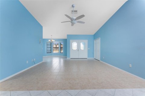 Casa en venta en Rotonda, Florida, 2 dormitorios, 153.94 m2 № 1759277 - foto 10
