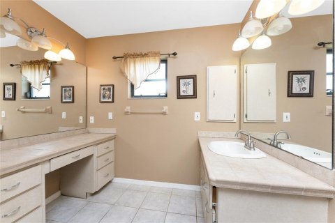 Casa en venta en Rotonda, Florida, 2 dormitorios, 153.94 m2 № 1759277 - foto 29