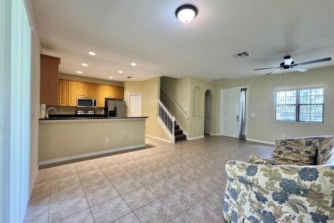 Condominio en venta en Poinciana, Florida, 3 dormitorios, 138.89 m2 № 1881056 - foto 6