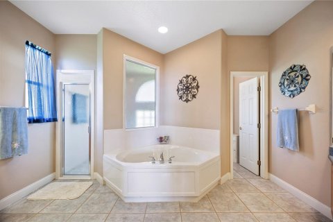 House in Polk City, Florida 4 bedrooms, 230.03 sq.m. № 1915404 - photo 25