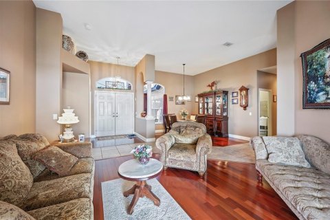 House in Polk City, Florida 4 bedrooms, 230.03 sq.m. № 1915404 - photo 8