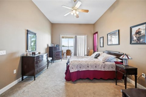 House in Polk City, Florida 4 bedrooms, 230.03 sq.m. № 1915404 - photo 23