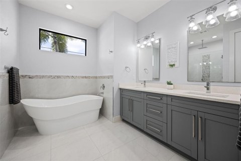 Casa en venta en Cape Coral, Florida, 4 dormitorios, 177.91 m2 № 2388335 - foto 24