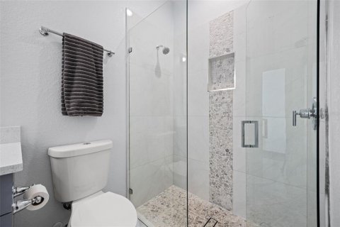 Casa en venta en Cape Coral, Florida, 4 dormitorios, 177.91 m2 № 2388335 - foto 28