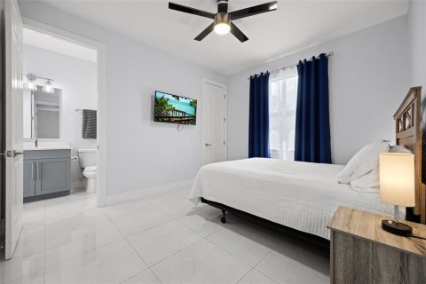 Casa en venta en Cape Coral, Florida, 4 dormitorios, 177.91 m2 № 2388335 - foto 26
