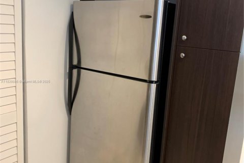 Купить коммерческую недвижимость в Хайалиа, Флорида 190.82м2, № 1828781 - фото 17