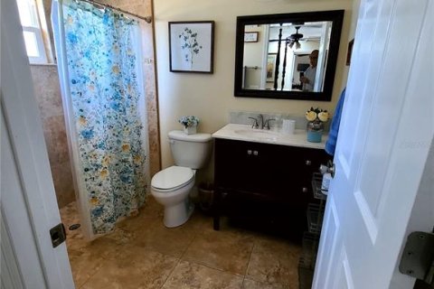 House in Orlando, Florida 5 bedrooms, 284.65 sq.m. № 1379296 - photo 23