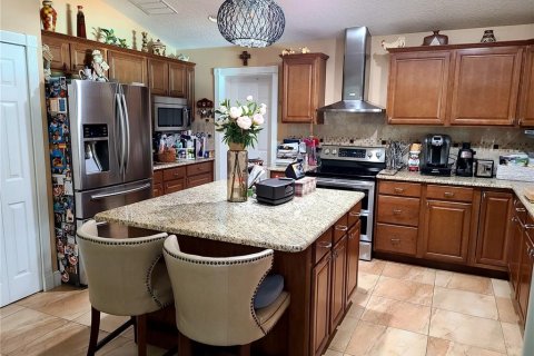 House in Orlando, Florida 5 bedrooms, 284.65 sq.m. № 1379296 - photo 12