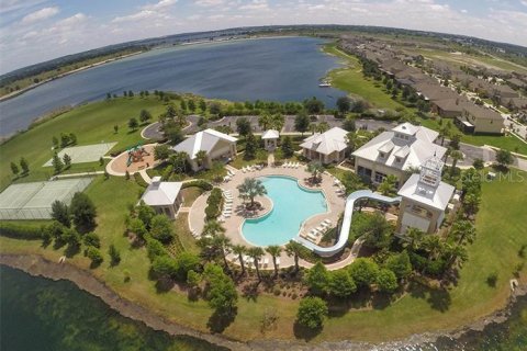 Townhouse in Groveland, Florida 3 bedrooms, 151.34 sq.m. № 1802355 - photo 24