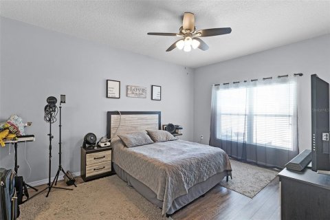 Townhouse in Groveland, Florida 3 bedrooms, 151.34 sq.m. № 1802355 - photo 11