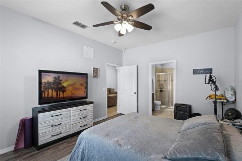 Townhouse in Groveland, Florida 3 bedrooms, 151.34 sq.m. № 1802355 - photo 12