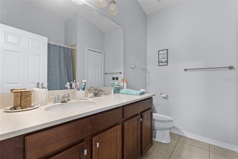 Townhouse in Groveland, Florida 3 bedrooms, 151.34 sq.m. № 1802355 - photo 15