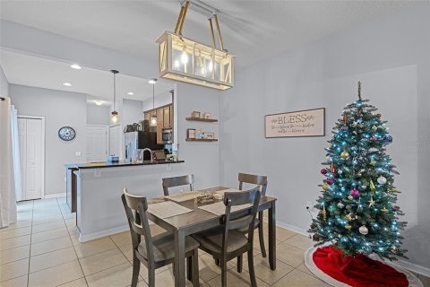 Townhouse in Groveland, Florida 3 bedrooms, 151.34 sq.m. № 1802355 - photo 7