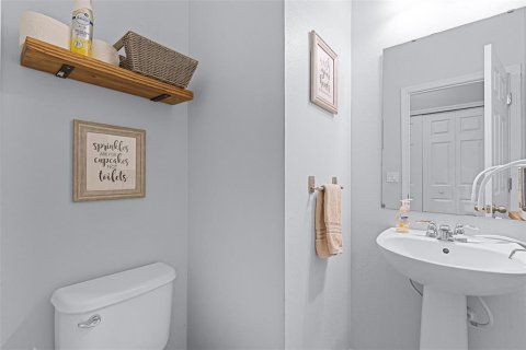 Townhouse in Groveland, Florida 3 bedrooms, 151.34 sq.m. № 1802355 - photo 10