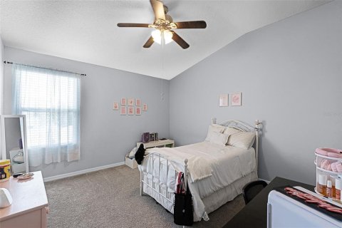 Townhouse in Groveland, Florida 3 bedrooms, 151.34 sq.m. № 1802355 - photo 14