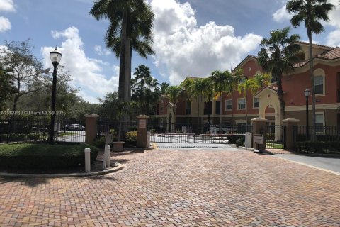 Condominio en alquiler en Miramar, Florida, 2 dormitorios, 99.22 m2 № 1950886 - foto 20