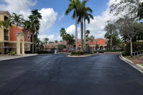 Condominio en alquiler en Miramar, Florida, 2 dormitorios, 99.22 m2 № 1950886 - foto 21