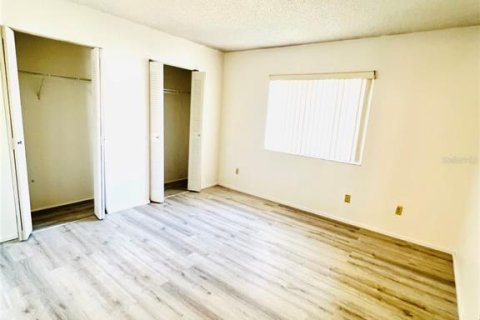 Townhouse in Winter Haven, Florida 3 bedrooms, 99.68 sq.m. № 2217189 - photo 10