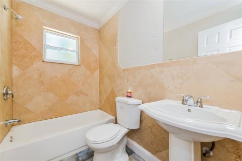 Villa ou maison à louer à Sarasota, Floride: 3 chambres, 110 m2 № 1813423 - photo 14