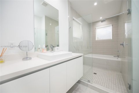 Casa en alquiler en Doral, Florida, 4 dormitorios, 223.15 m2 № 2026359 - foto 20