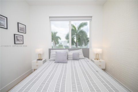 Casa en alquiler en Doral, Florida, 4 dormitorios, 223.15 m2 № 2026359 - foto 18