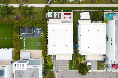 Casa en alquiler en Doral, Florida, 4 dormitorios, 223.15 m2 № 2026359 - foto 7