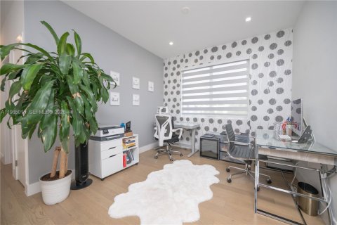 Casa en alquiler en Doral, Florida, 4 dormitorios, 223.15 m2 № 2026359 - foto 21