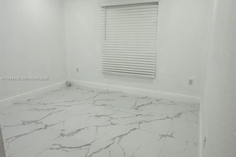 House in Homestead, Florida 5 bedrooms, 169.27 sq.m. № 2045671 - photo 25