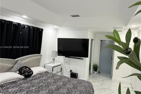 House in Homestead, Florida 5 bedrooms, 169.27 sq.m. № 2045671 - photo 21