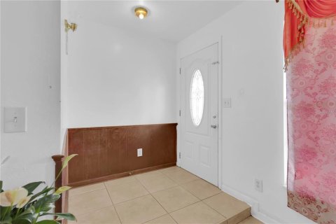 Casa en venta en Apopka, Florida, 3 dormitorios, 158.49 m2 № 1823058 - foto 3