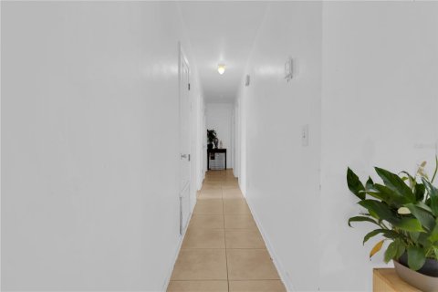 Casa en venta en Apopka, Florida, 3 dormitorios, 158.49 m2 № 1823058 - foto 9