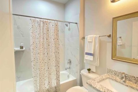 Casa en venta en Port Charlotte, Florida, 4 dormitorios, 179.95 m2 № 2097046 - foto 9
