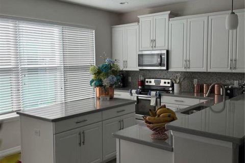 Townhouse in Orlando, Florida 3 bedrooms, 174.93 sq.m. № 1884168 - photo 6