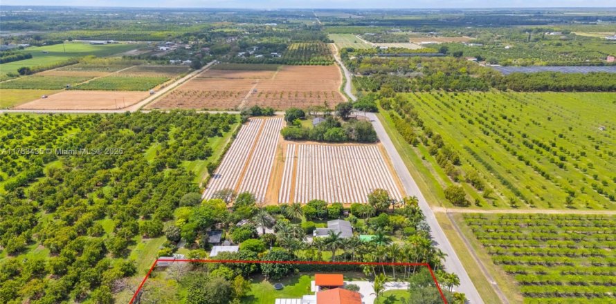 Villa ou maison à Homestead, Floride 3 chambres, 213.49 m2 № 1934045