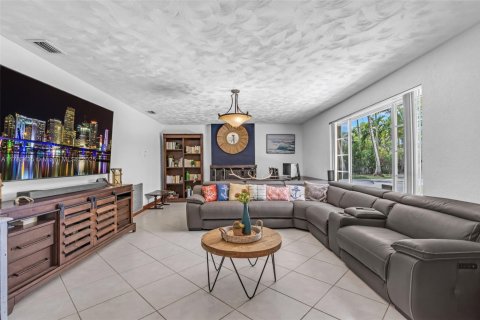 Villa ou maison à vendre à Homestead, Floride: 3 chambres, 213.49 m2 № 1934045 - photo 12