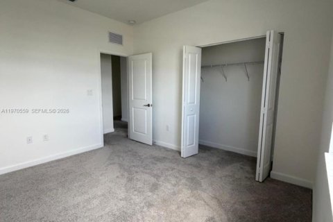 Casa en alquiler en Homestead, Florida, 5 dormitorios, 245.26 m2 № 2031300 - foto 29