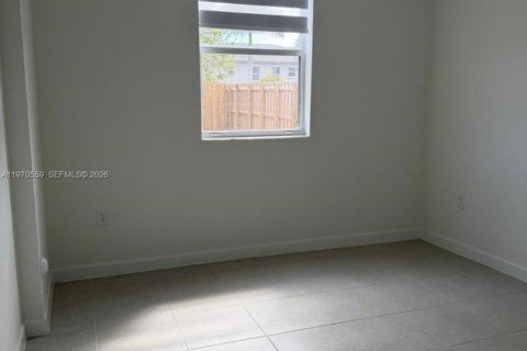 Casa en alquiler en Homestead, Florida, 5 dormitorios, 245.26 m2 № 2031300 - foto 11