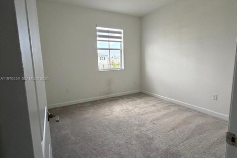 Casa en alquiler en Homestead, Florida, 5 dormitorios, 245.26 m2 № 2031300 - foto 27