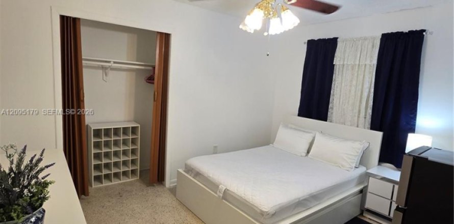 Villa ou maison à Hialeah, Floride 1 chambre, 195.09 m2 № 2390092