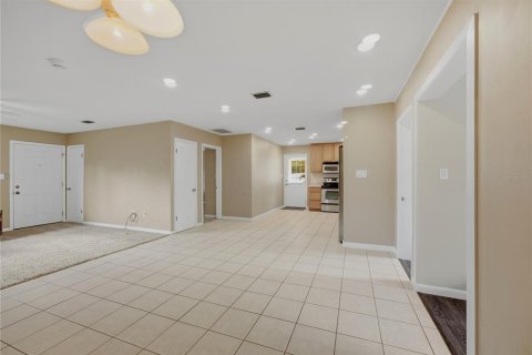 Villa ou maison à vendre à Gainesville, Floride: 4 chambres, 147.16 m2 № 2209008 - photo 6