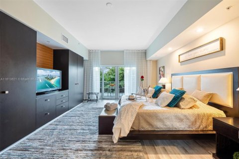 Condominio en alquiler en Doral, Florida, 3 dormitorios, 192.31 m2 № 1937766 - foto 12