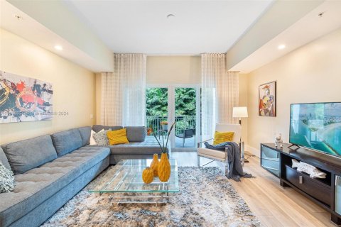 Condominio en alquiler en Doral, Florida, 3 dormitorios, 192.31 m2 № 1937766 - foto 4