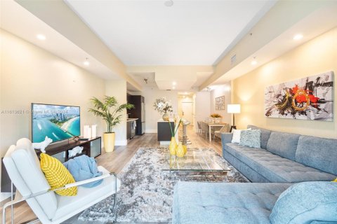Condominio en alquiler en Doral, Florida, 3 dormitorios, 192.31 m2 № 1937766 - foto 3