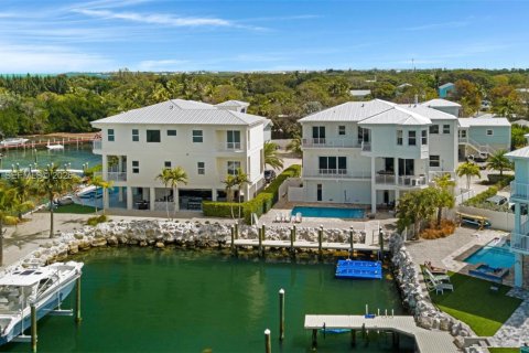 Villa ou maison à vendre à Marathon, Floride: 5 chambres, 355.44 m2 № 2172706 - photo 15