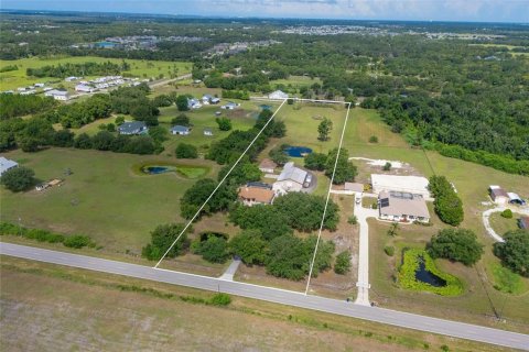 House in Parrish, Florida 3 bedrooms, 184.88 sq.m. № 2217147