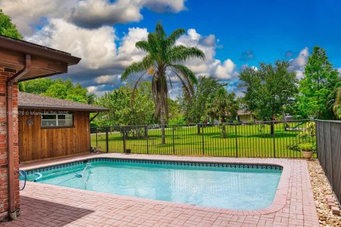 Casa en venta en Plantation, Florida, 4 dormitorios, 263.38 m2 № 1892679 - foto 20