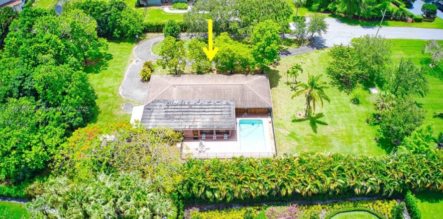 Casa en Plantation, Florida 4 dormitorios, 263.38 m2 № 1892679