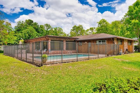 Casa en venta en Plantation, Florida, 4 dormitorios, 263.38 m2 № 1892679 - foto 19