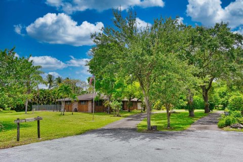 Casa en venta en Plantation, Florida, 4 dormitorios, 263.38 m2 № 1892679 - foto 22